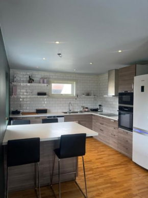Apartment with 4 bedrooms, available for ONS